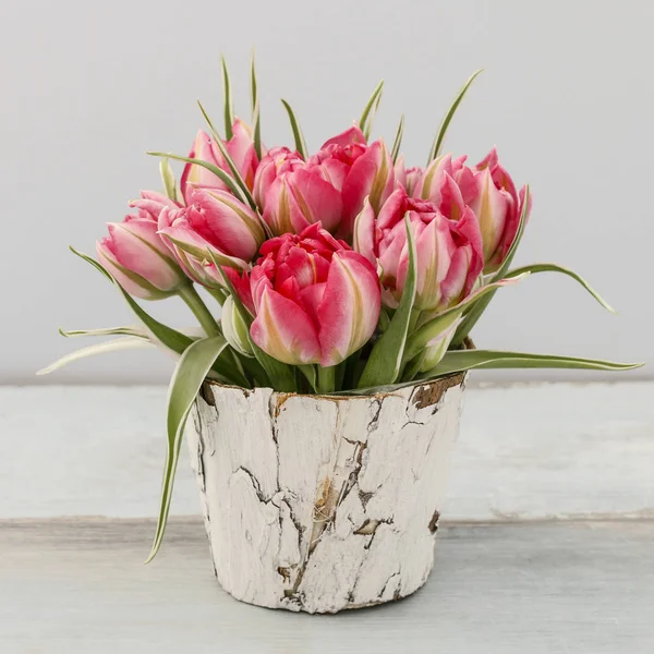 Boeket roze tulpen — Stockfoto