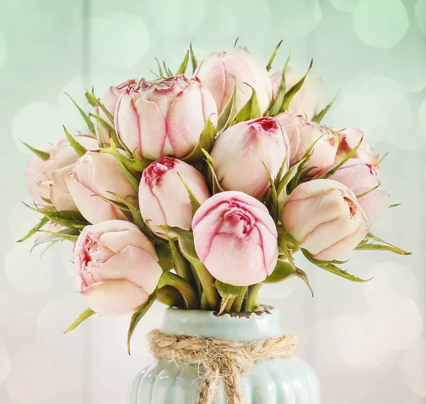 Birthday postcard: bouquet of pink roses in turquoise ceramic va — Stock Photo, Image