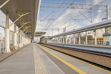 Krakow,Polonya - 11 Nisan 2018: Zablocie modern açık hava tren istasyonu