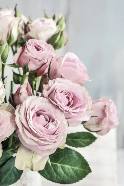 분홍빛 장미 꽃다발. — 스톡 사진