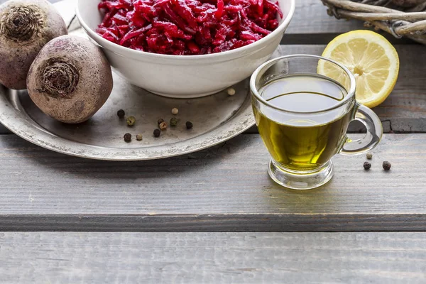 Ensalada de aceite de oliva y remolacha . — Foto de Stock