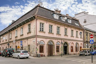 Krakow,Polonya - 11 Mayıs 2018: Kazimierz Mahallesi'ndeki eski tenementler