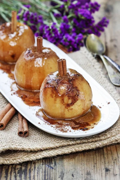 Apples in caramel — Stock Photo, Image