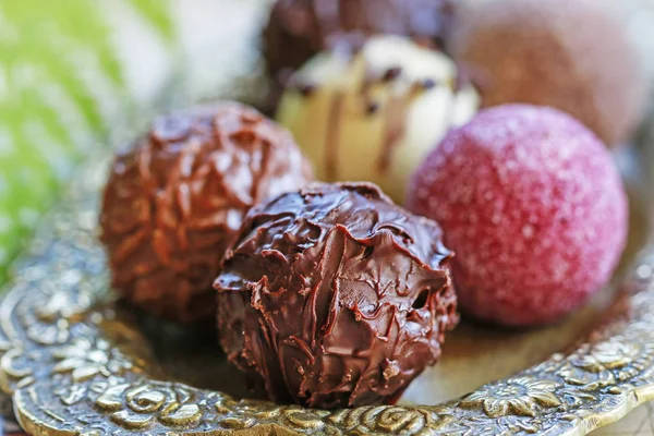 Mezcla de pralinés de chocolate . —  Fotos de Stock