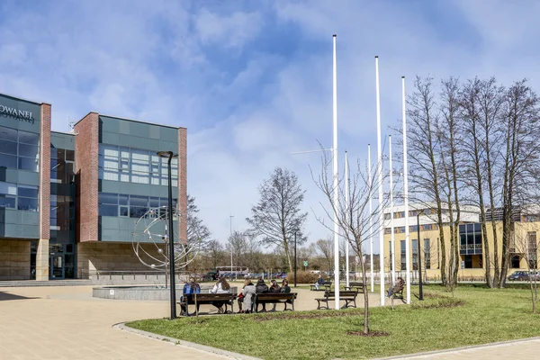 KRAKOW, POLONIA - 11 DE ABRIL DE 2018: La Universidad Jagellónica. Campus moderno — Foto de Stock