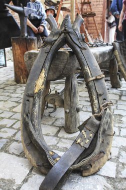 Krakow, Polonya - 27 Nisan 2017: Rekawka'da vintage at tasması,