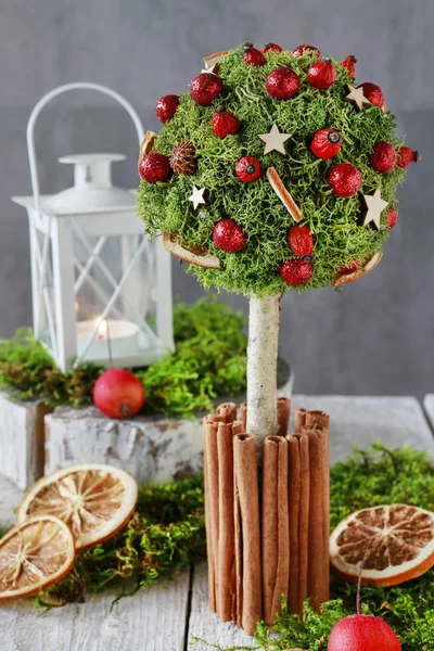 How to make beautiful Christmas decoration, tutorial. — Stock Photo, Image