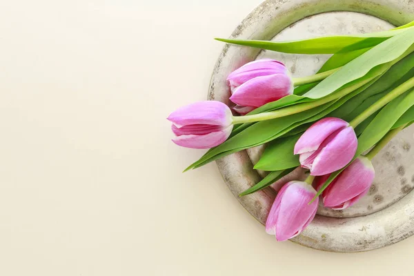 Kytice růžových tulipány, pohlednicový motiv — Stock fotografie