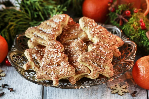 Galletas en forma de árbol de Navidad . — Foto de Stock