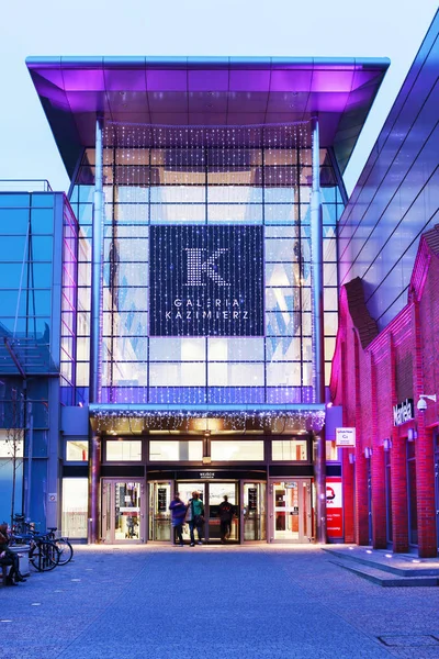 Krakow,Polonya - 19 Aralık 2017: Galeria Kazimierz