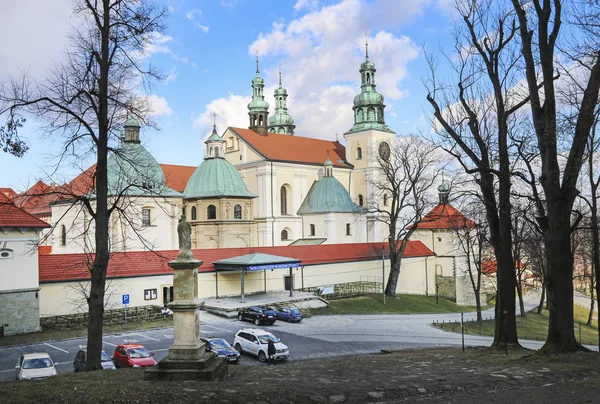 Kalwaria-Zebrzydowska, Polonya - 09 Şubat 2016: Basilica inkalwaria Zebrzydowska