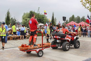Krakow, Polonya - 28 Temmuz 2016: John Paul Ii Centre'da hacılar 