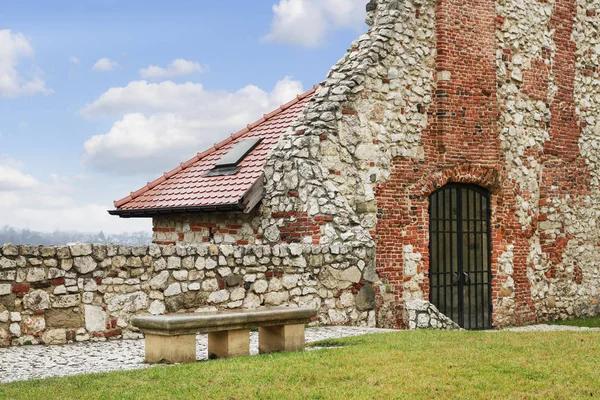 Krakow, Polonya - 27 Aralık 2018: Tyn'deki Benedictine Manastırı — Stok fotoğraf