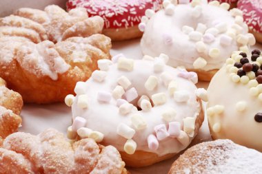 Çeşitli çörek çeşitleri.