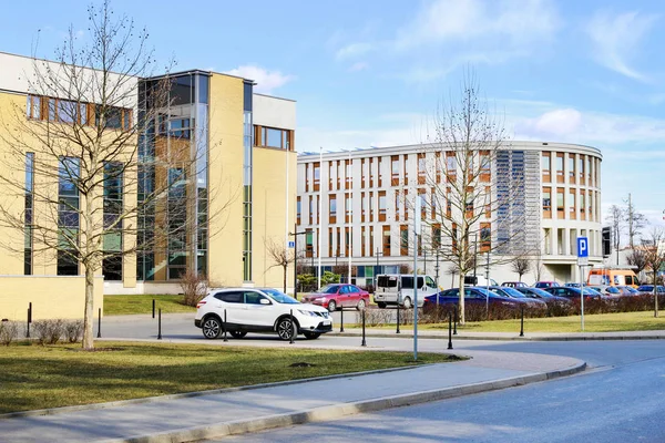 Κρακοβία, Πολωνία-05 Μαρτίου, 2019: το Πανεπιστήμιο του Τζτζελλόνιαν. Σύγχρονη πανεπιστημιούπολη — Φωτογραφία Αρχείου