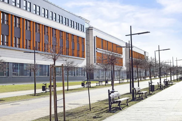 Krakow, Polen-mars 05, 2019: den Jagiellonian universitetar. Moderna campus — Stockfoto