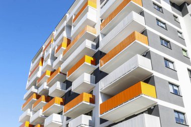 Krakow, Polonya - 01 Nisan 2019: Yeni apartmanlar