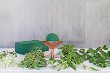 Yaz düğünü için modern masa süsü nasıl yapılır?