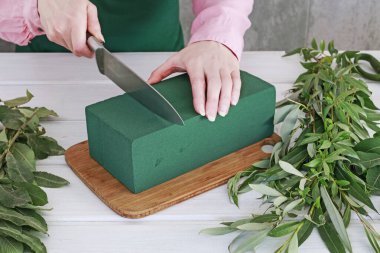 Yaz düğünü için modern masa süsü nasıl yapılır?