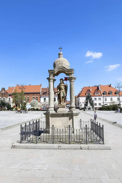 Myslenice, Polen - 21 april 2019: Het monument op de belangrijkste mar — Stockfoto