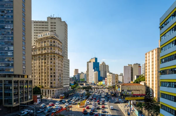 Sao Paulo, Brezilya 14 Temmuz 2018; Güney Amerika 'nın en büyük kentinde günlük trafikte gün.