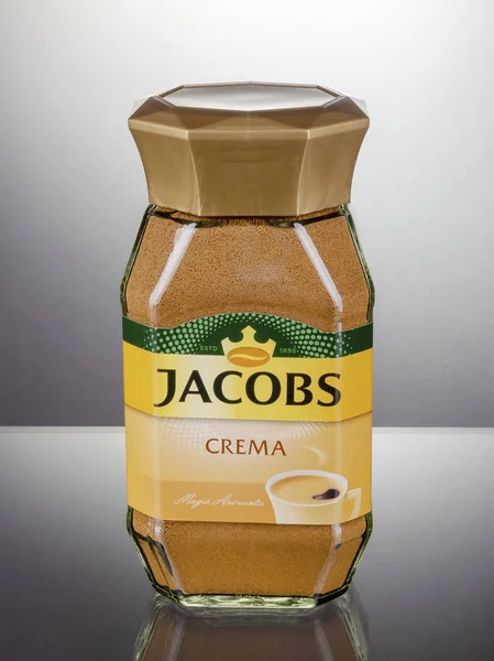 Kwidzyn Polsko Března 2018 Káva Jacobs Kronung Izolované Pozadí Přechodem — Stock fotografie