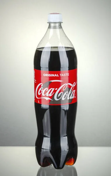 Kwidzyn Polen Maart 2018 Fles Van Coca Cola Drinken Geïsoleerd — Stockfoto