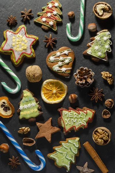 Noel Gıda Ürünleri Zencefil Kek Fındık Tarçın Çubuğu Lolipop Çeşitli — Stok fotoğraf