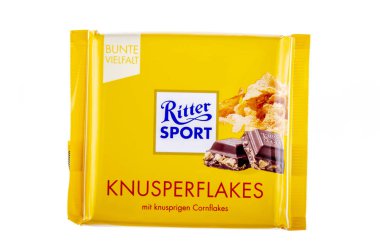 Beyaz arka plan üzerinde izole Ritter Sport çikolata bar. 