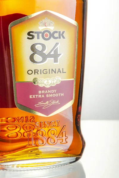 Flasche Original Brandy Stock Auf Gradientenhintergrund — Stockfoto