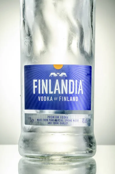 Finlandia Vodka Gradient Background Finlandia Vodka Has Been Produced Barley — Stock Photo, Image