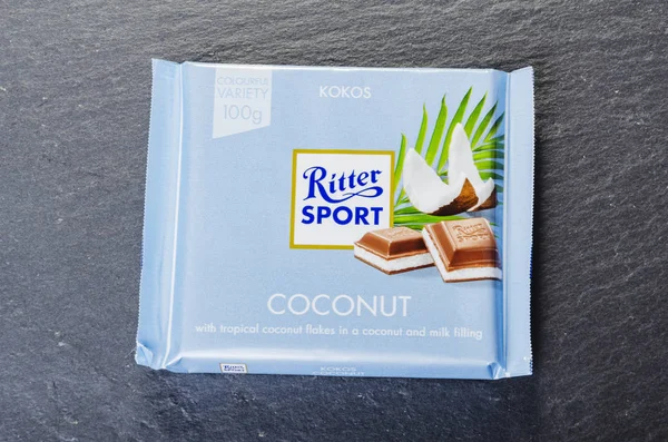 Barre Chocolat Ritter Sport Isolée Sur Fond Ardoise Pierre Ritter — Photo