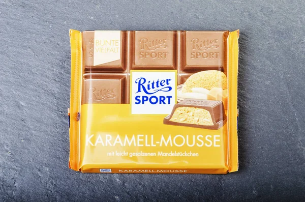 里特运动巧克力酒吧隔离在石板背景 Ritter Sport成立于1912年 位于德国斯图加特 巴登斯塔特 — 图库照片