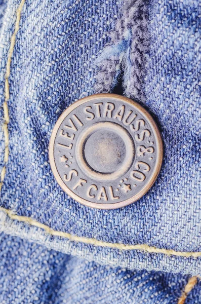 Натискання Кнопки Леві Штрауса Сині Джинси Levi Strauss Американська Компанія — стокове фото