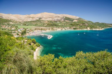 Yunanistan 'ın Zakynthos adasının güney batı kıyısındaki Keri kumlu plajında manzara
