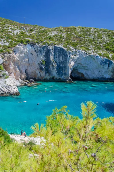 色彩艳丽的利姆尼翁港岩滩 它位于希腊Zakynthos岛西海岸 — 图库照片