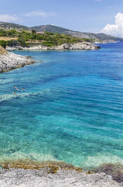 希腊Zakynthos岛东北海岸绿松石海滩景观 — 图库照片