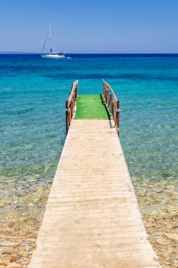 Güzel Porto Roma kumlu plajı. Yunanistan 'ın Zakynthos adasının güney doğu kıyısındaki Vassilikos yarımadasında yer almaktadır..