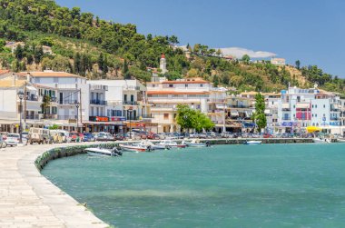 Zakynthos şehrinin resimli manzarası. İyon Denizi 'ndeki Zakynthos adası Yunanistan' ın batısında yer almaktadır..