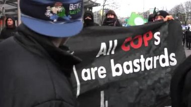 Katowice, Polonya - 08 Aralık 2018: İklim değişikliği protesto. Eylemciler temiz, Cop24, çevre dostu enerji savunucusu. 4 k elden vurdu.