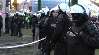 Katowice, Polonya - 08 Aralık 2018: İklim değişikliği protesto. Eylemciler temiz, Cop24, çevre dostu enerji savunucusu. 4 k elden vurdu.