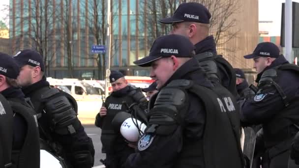 Katowice Polska Grudnia 2018 Policjant Bezpieczne Obszaru Podczas Protestu Przeciwko — Wideo stockowe