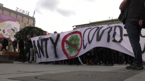 Katowice Poland 2020 March Covid People Masks Move City Uhd — Stockvideo