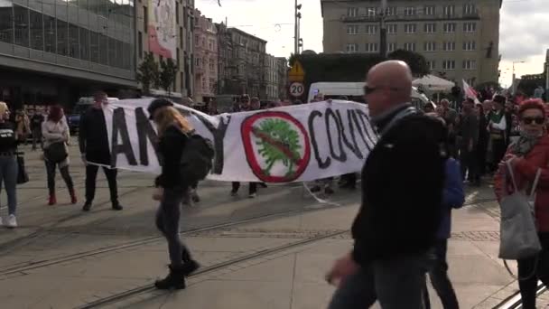 Katowice Poland 2020 March Covid People Masks Move City Uhd — стоковое видео