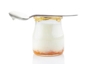 Portakal ile taze yoğurt