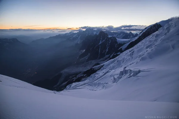 Masyw Górski Montblanc Podczas Sunrise Alpy Chamonix — Zdjęcie stockowe