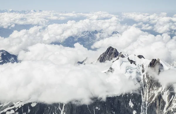 Montagne Nebbiose Montblanc Chamonix Alpi — Foto Stock