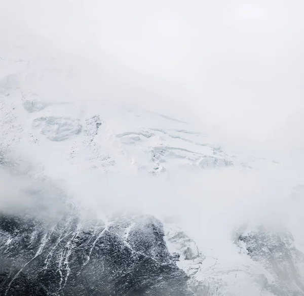 Montañas Brumosas Montblanc Chamonix Alpes —  Fotos de Stock