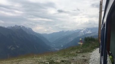 turistik tren havadan görünümden Montblanc, Chamonix, Fransa tarihinde