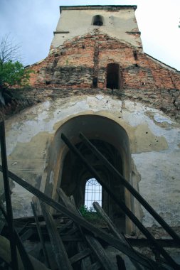 gündüz, Lviv, kale kalıntıları görünümü